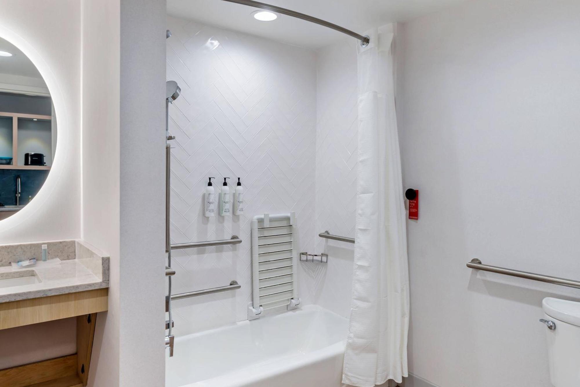 Towneplace Suites By Marriott Richmond Colonial Heights Exterior photo