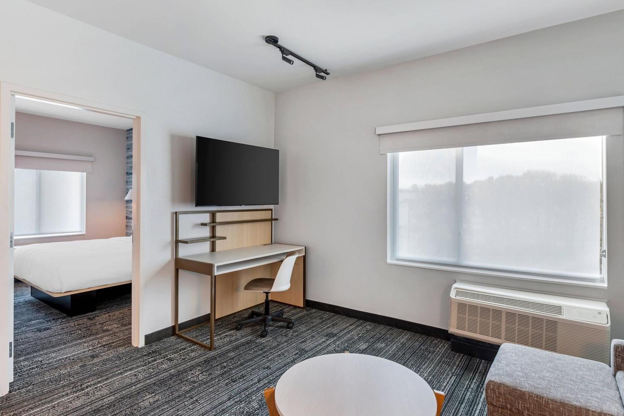 Towneplace Suites By Marriott Richmond Colonial Heights Exterior photo